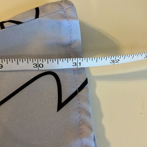 SHEIN Curve drama face print skirt back zipper half lined flared bottom Size 1X - Picture 11 of 11